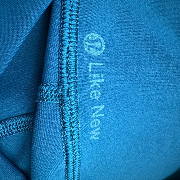 Lululemon Wunder Under size 2, 28” - Picture 3 of 3